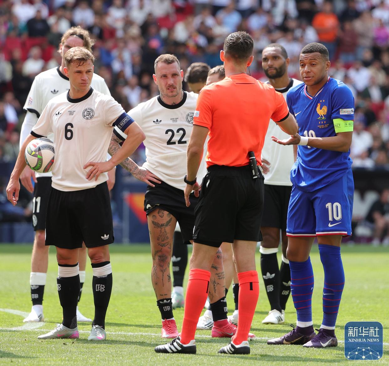 关于欧联今晨再迎强敌，马赛造点机会，主帅态度：目标明确，临场指挥获称赞的信息