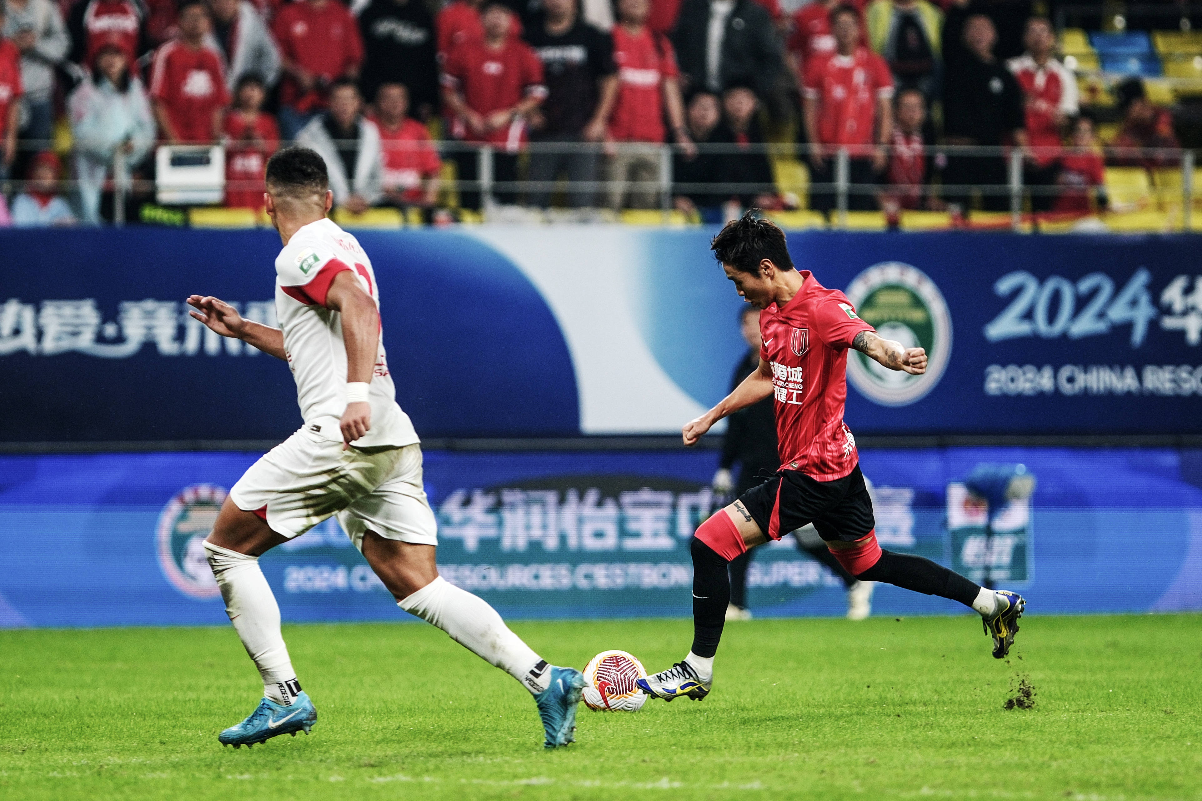 意甲清晨再迎强敌；上海海港状态回暖；主帅态度——目标明确；身体对抗强度拉满(上海海港获胜山东泰山绝平)