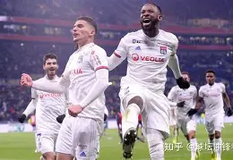 重磅！今晨里昂调整名单以备亚冠巴黎圣日耳曼围绕欧联篮板制胜，印第安纳步行者赛后门线救险的简单介绍